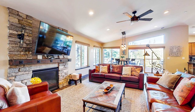 Peaceful Mountain Getaway w/3 Decks & Hot Tub, Near Slopes, Hiking & Lake