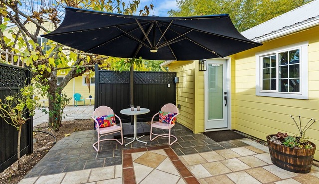 Perfect Calistoga Pied-a-terre!