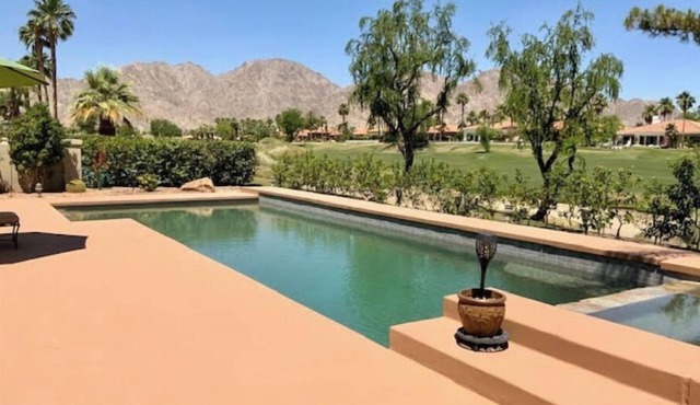 PGA West/3 BR-3 BA pool home on Nicklaus course; pets ok
