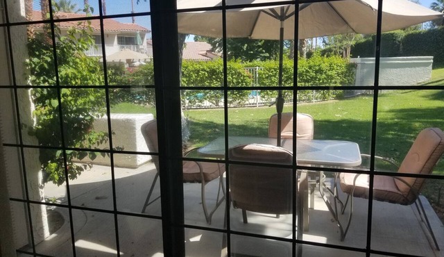 Poolside Villa, 2+2, Great Location