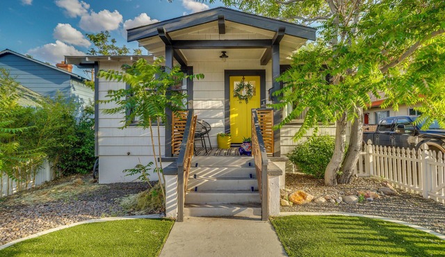 Premium Modern Midtown Favorite: Walk to it All!