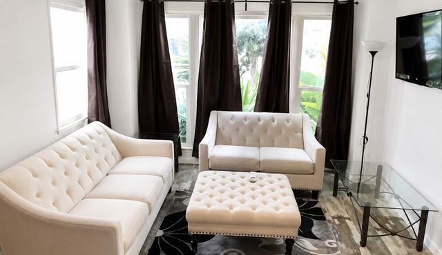 Private 1BR, Newly Renovated Near Beaches, Hospitals, LAX with Dedicated Parking