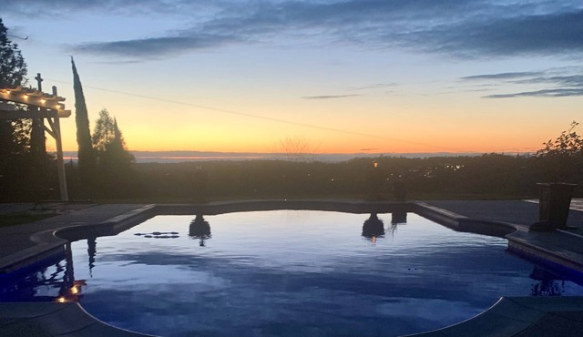 Private Auburn Pool & Spa Retreat Sleeps 10+ Dogs Sunsets Wineries