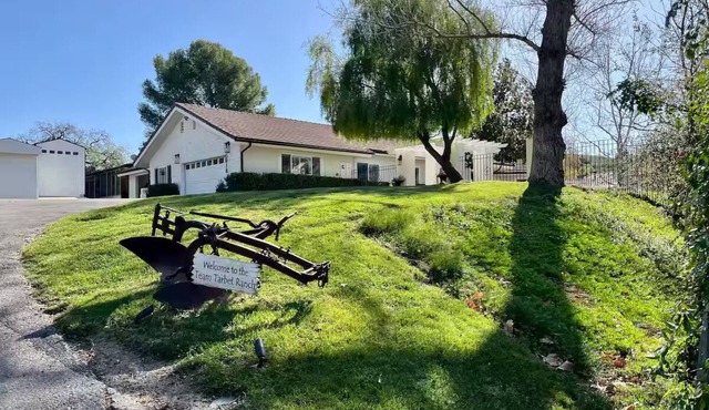 Private, luxury gated retreat in Agoura Hills