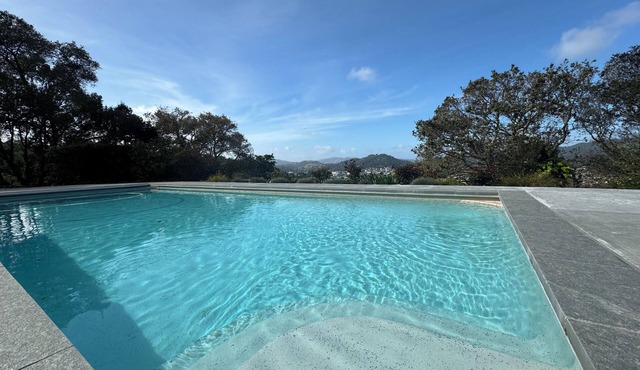 Private Wellness Retreat Heated Saltwater Pool Gym A/C Views