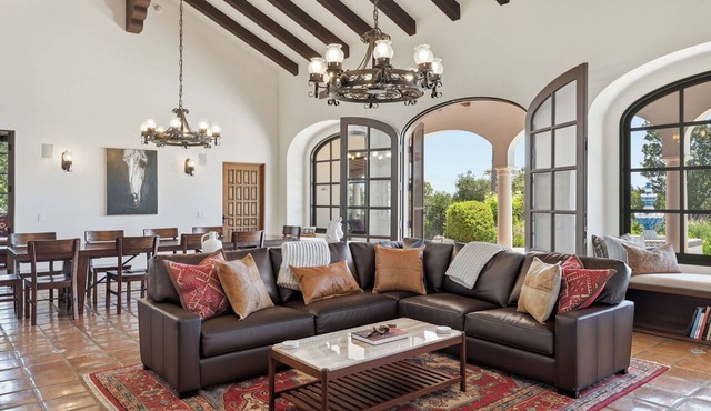 Quinta Refugio - 4700 Sq Ft of Gorgeous