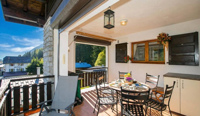 Résidence Edelweiss 4 Family Ski Apartment | Mountain Views, Argentière (Chamonix), France in Argentière (Chamonix)
