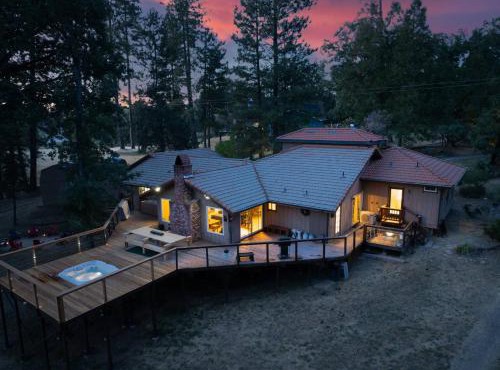 Ranch Near Yosemite & Bass Lake 2 King, 3 Suites