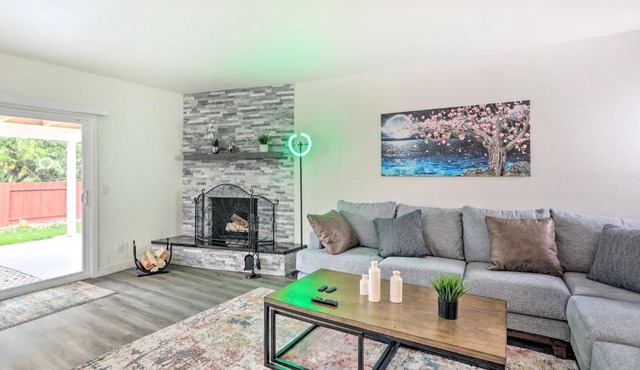 Relax Fireside & Play Pool! Home 4 Mi to Dtwn Reno