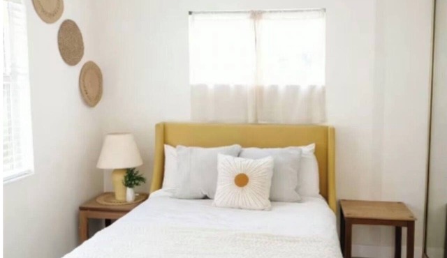 Relaxing private 1-bedroom near SOFI/BEACHES