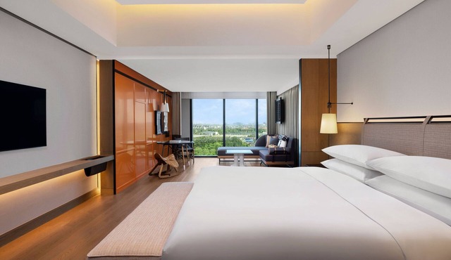 Renaissance Beijing Haidian Hotel