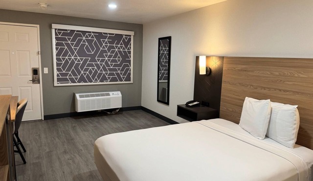 Rodeway Inn & Suites Rancho Mirage - Palm Desert Area