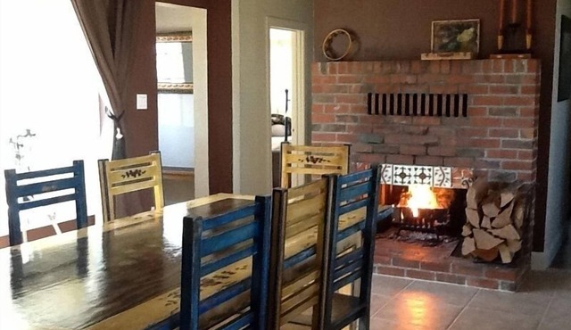 Safe Retreat: Birders, Cyclists, Wine Lovers, River Revelers Welcome!