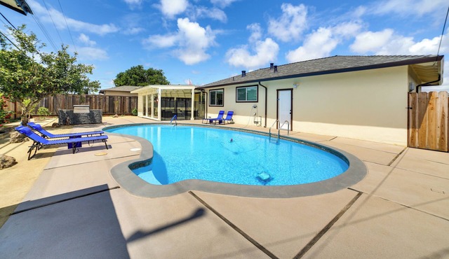 Salinas Home w/Pool - Near Weathertech Raceway!