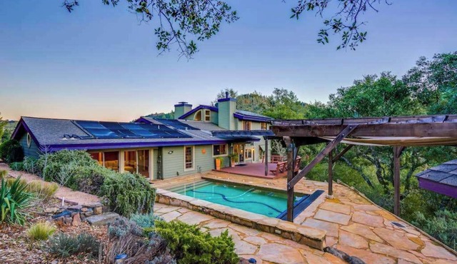 Santa Rosa Wine Country Pool & Hot Tub Retreat