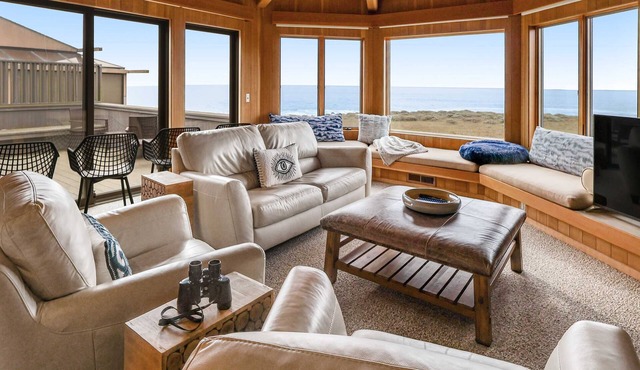 Sea Ranch 3BR oceanfront — Oceanfront seaside home with balcon