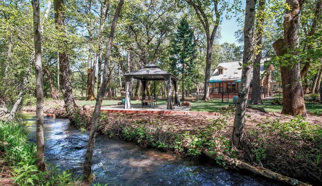 Secluded Creekside Cabin with Gazebo and Lawn near Lassen