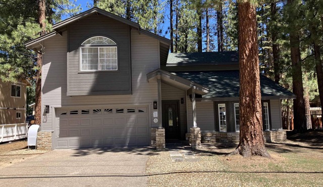Serene Montgomery Estates Ski & Beach Haven | Large Deck | Nearby Hiking