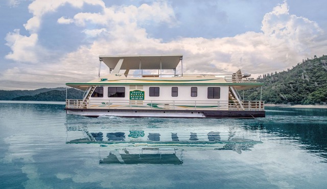 Shasta Marina at Packers Bay's Mirage I houseboat