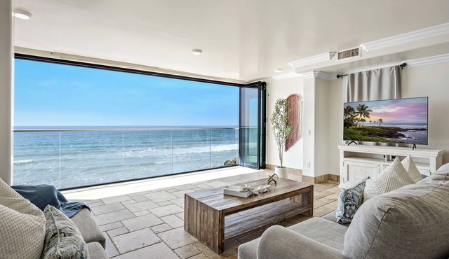Single Family Beautiful Home with Two Spas P815-X