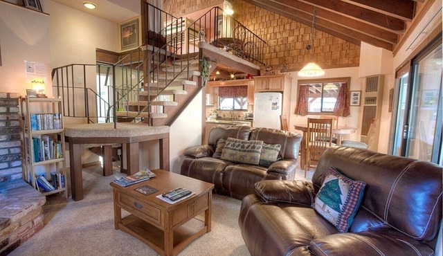 Sky Chalet 3 Bedroom Cabin by RedAwning
