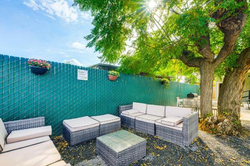 Small-Town Charm & Patio Dining: Home in Madera!