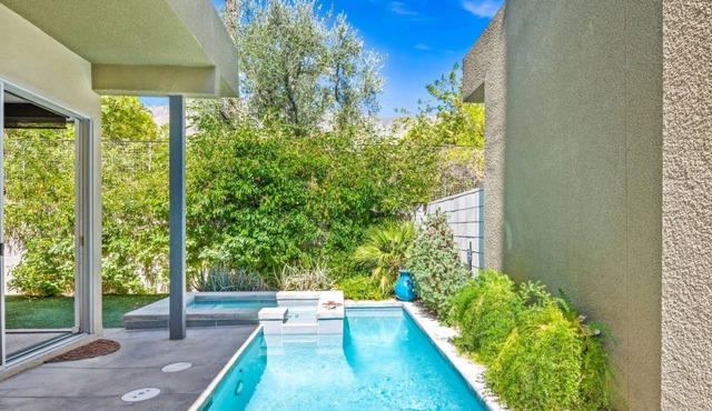 South Palm Springs Condo with Private Pool & Spa!