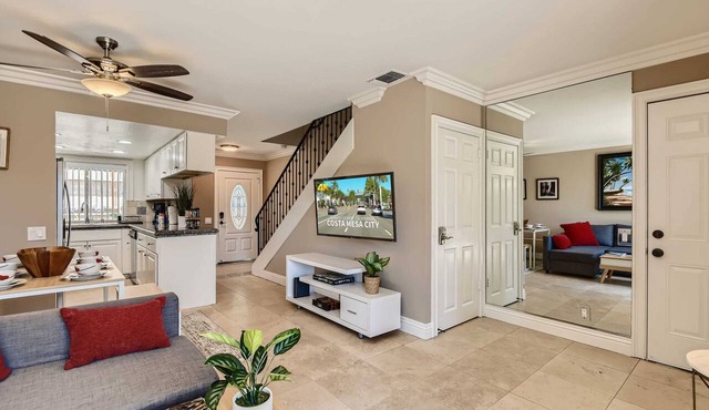 Spacious 3BR- Yard - BBQ - Parking!
