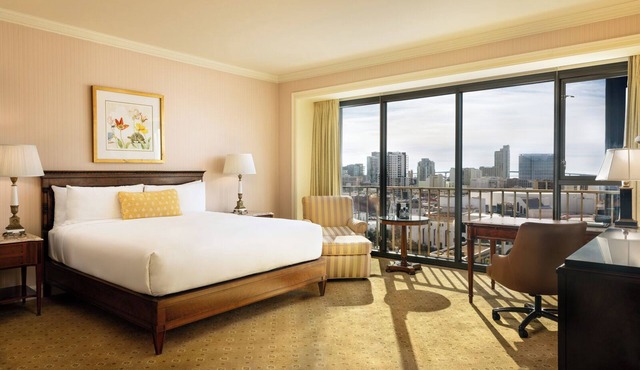 Spacious Couple Room in Downtown, Perfect for Exploration