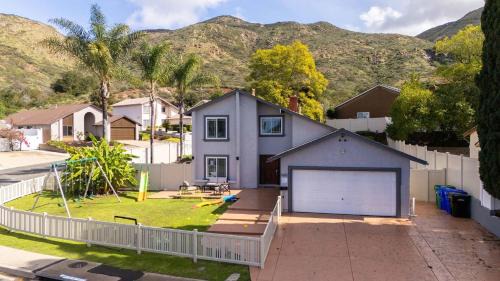 Spacious Family Home w Kids Playset And Fire Pit