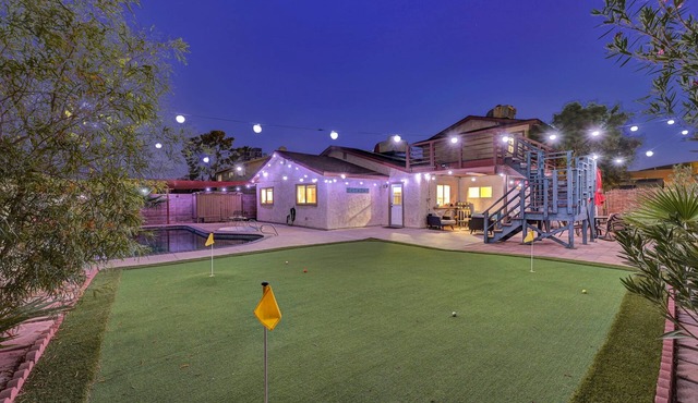 Strip-Side Villa: 6 Beds, Pool, Mini Golf, Karaoke