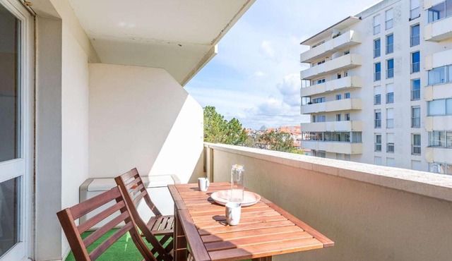 Studio moderne 2* avec balcon, parking, Wi-Fi - Quartier Larochefoucauld à Biarritz - FR-1-3-487 in Biarritz