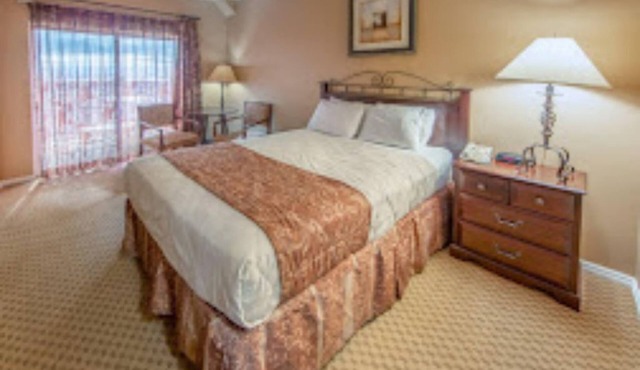 Stunning, sought after David Walley's Amazing Resort in the beautiful mountains!