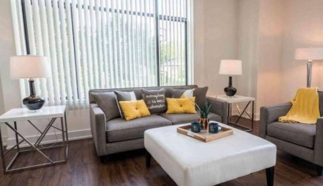 Stylish 1BR Stay in Prime Location at Millworks
