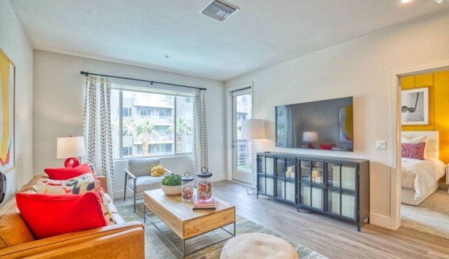 Stylish 2BR Condo w Pool & Fire Pit – Aya Apartments