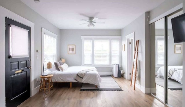 Sunny Studio in Little Italy | Walk Everywhere