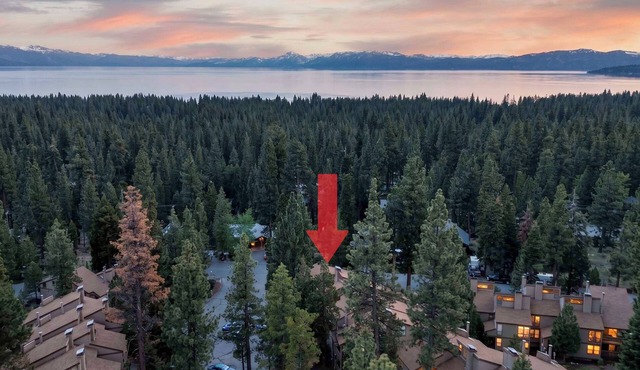 Tahoe Corner - 3 Minutes to Tahoe, 7 to Northstar - Pool, Pickleball, Fitness