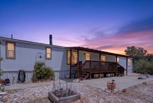 Tehachapi 12-Guest Group Escape home