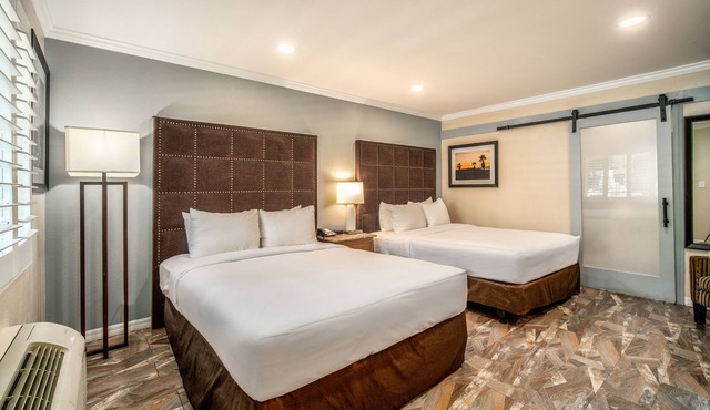 The Buena Park Hotel & Suites