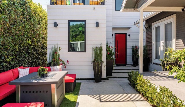 The Heart of Hollywood House - Newly Built w/Hot Tub -