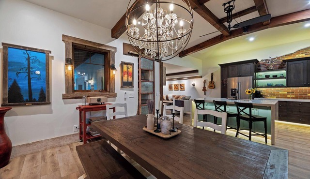 The Highland Casita, a Carlsbad Coastal Villa - 1100 sq ft - 1 mile to the Ocean