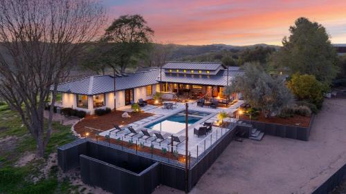 The Residence at Truss Wines by AvantStay