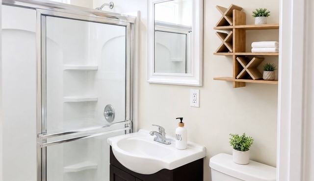 The Sunny City Stay 1 BR in Glendale