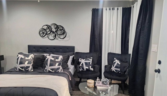 Tremendous studio with AC in friendly Azusa neighborhood