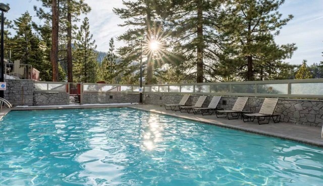 Two Kitchen-Equipped Villa w/Pools, Sauna, Sports Courts & On-Site Dining