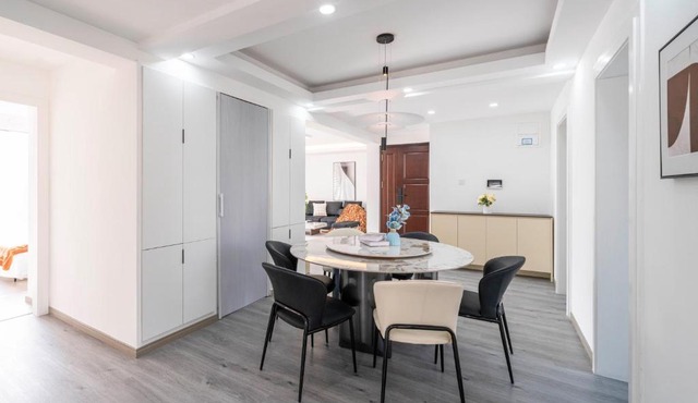 Tyms Xuhui Apt 3BR 2BA Residence near Xujiahui CBD