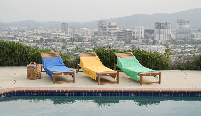 Upscale 3BDR House/w Stunning Views & Pool House
