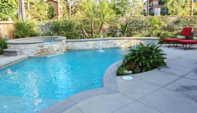 Upscale Pool/Jac House: 3 EnSuites, Walk to Disney