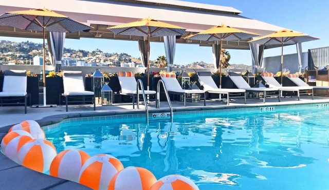Upscale Suite in Prime West Hollywood Location w/Pool