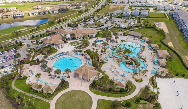 Upstay Championsgate Home w Pool & Hot Tub